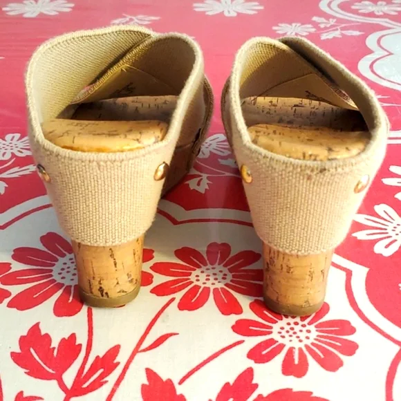 3/$15 Jaclyn Smith sz 6 faux cork wedges - Picture 5 of 8
